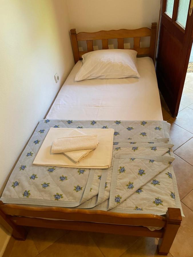 Apartmani Ivana Тиват Экстерьер фото